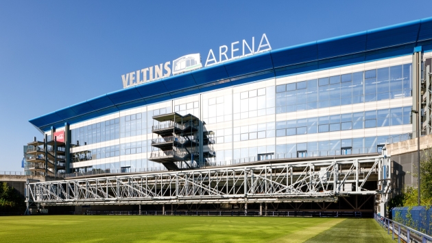 20 Jahre Veltins-Arena: Kontinuität in der Markenpartnerschaft - Die Veltins-Arena auf Schalke: 2005 wurde das Namingright besiegelt. Aber schon bei der Planung des Stadions war die Brauerei C. & A. Veltins involviert - Quelle: Veltins/Karsten Rabas